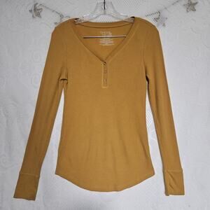 Time & Tru Mustard Yellow Waffle Knit Thermal Henley Top Camping Hiking Outdoors